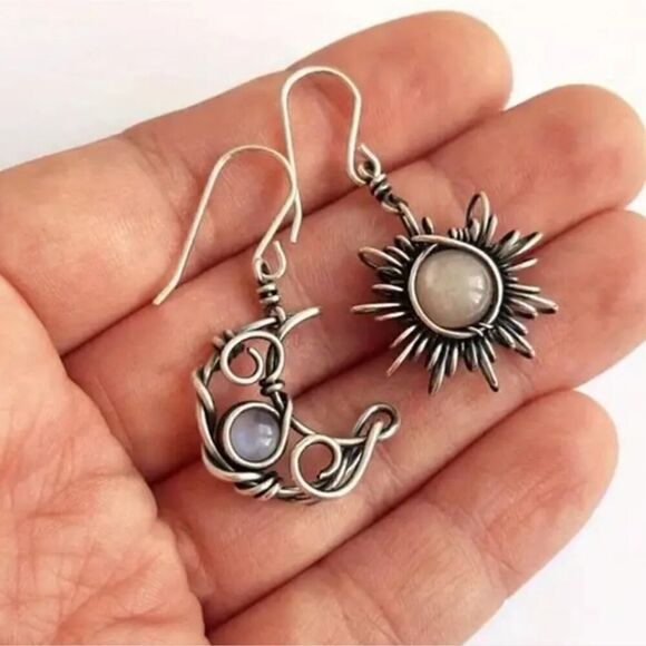 Elegant Vintage Style Sun and Moon Earrings Symbolic Harmony Boho Chic Handmade - Picture 2 of 9